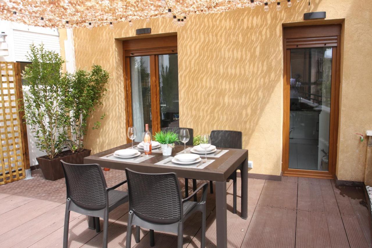 Apartament Edificio Privado Con Terraza Haro Zewnętrze zdjęcie